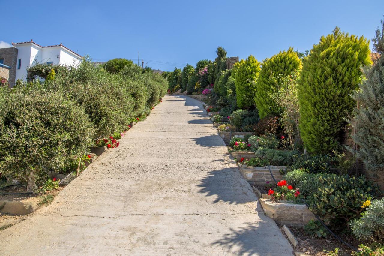 Aprovaton Eleni'S Guesthouse מראה חיצוני תמונה